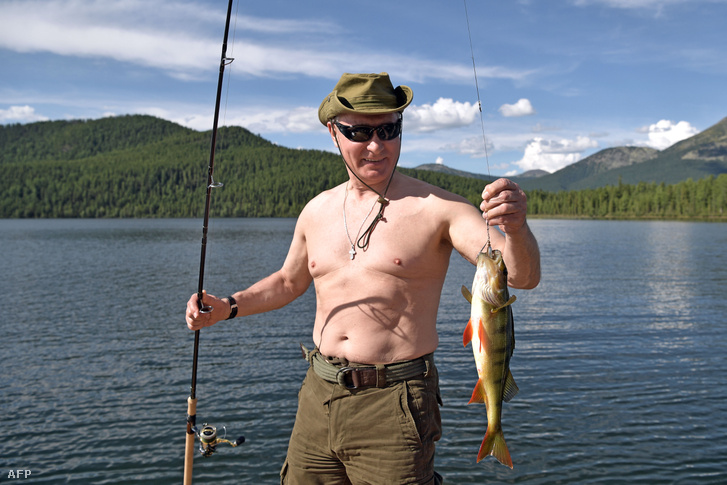 Vlagyimir Putyin horgászik a dél-szibériai Tuvában