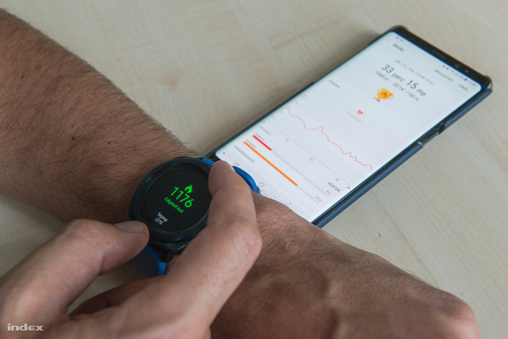 Wear OS rendszerrel jönnek a Samsung Galaxy Watch 4 okosórák