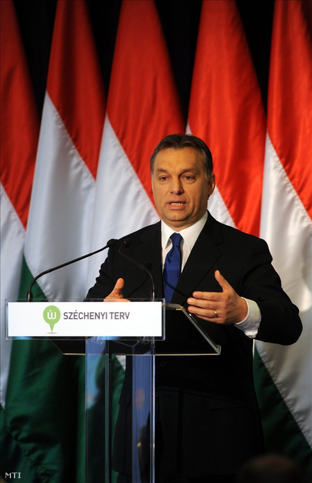 Orbán Viktor miniszterelnök az Új Széchenyi Terv (ÚSZT) bemutató tájékoztatóján, a Budapest Marriott Hotelben. (Fotó: Kovács Attila)