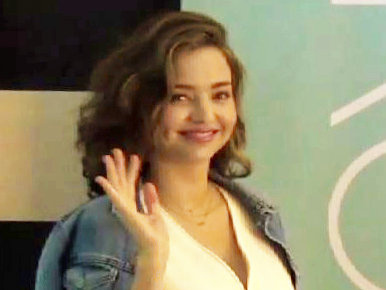 Miranda Kerr terhes