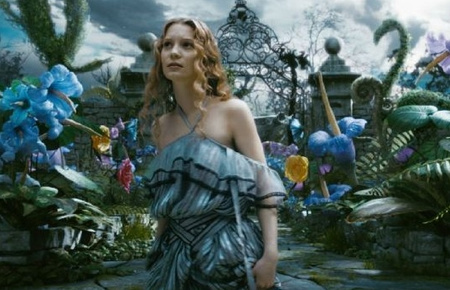 Mia Wasikowska az Alice Csodaországban 3D-ben