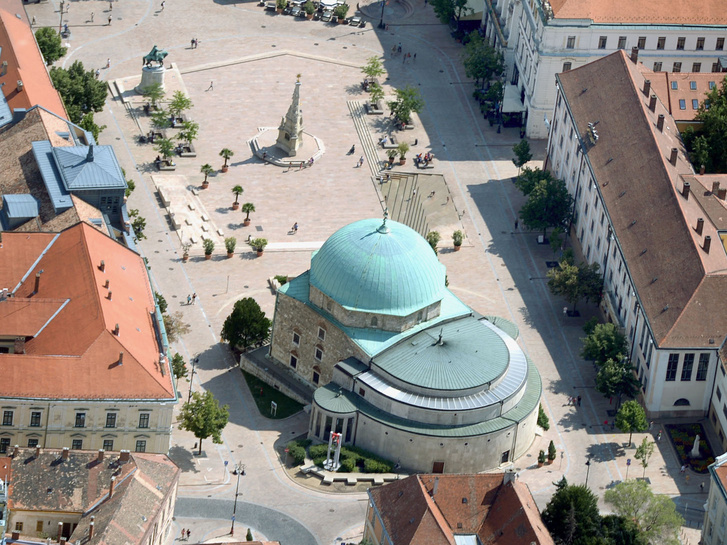 Pécs főtere