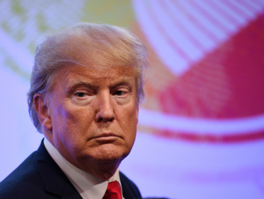 Donald Trumpnak nem sikerült arra válaszolnia, hogy mikor van a születésnapja