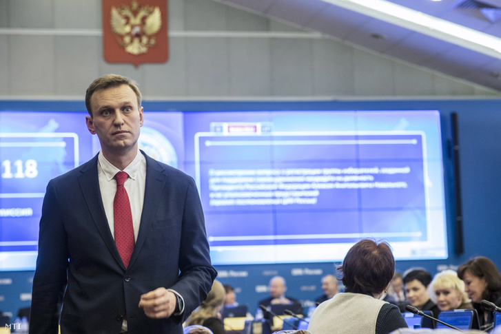 Alekszej Navalnij az orosz Központi Választási Bizottság moszkvai irodájában 2017. december 25-én.