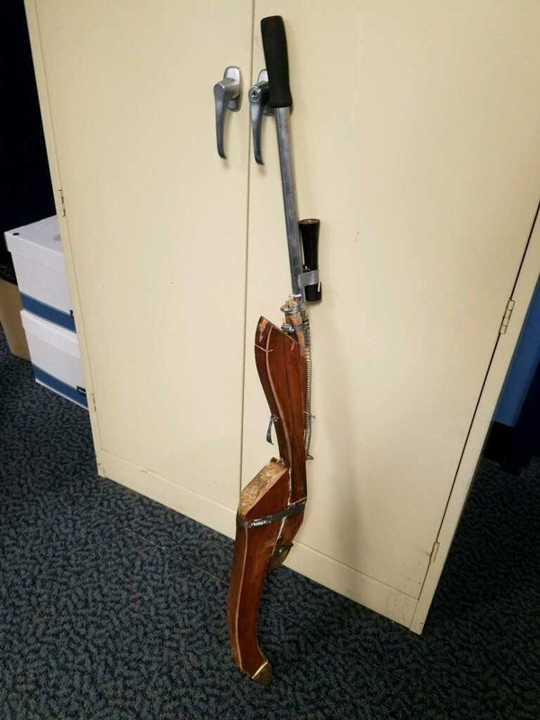 fake-rifle-2e98d9ebea436d40