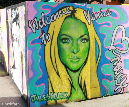 Lindsay Lohan graffitin