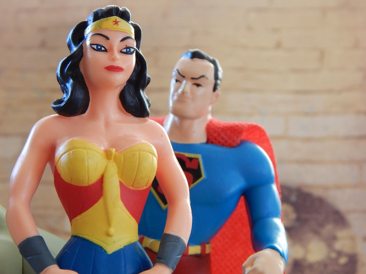 Amikor Wonder Woman hordja a nadrágot.