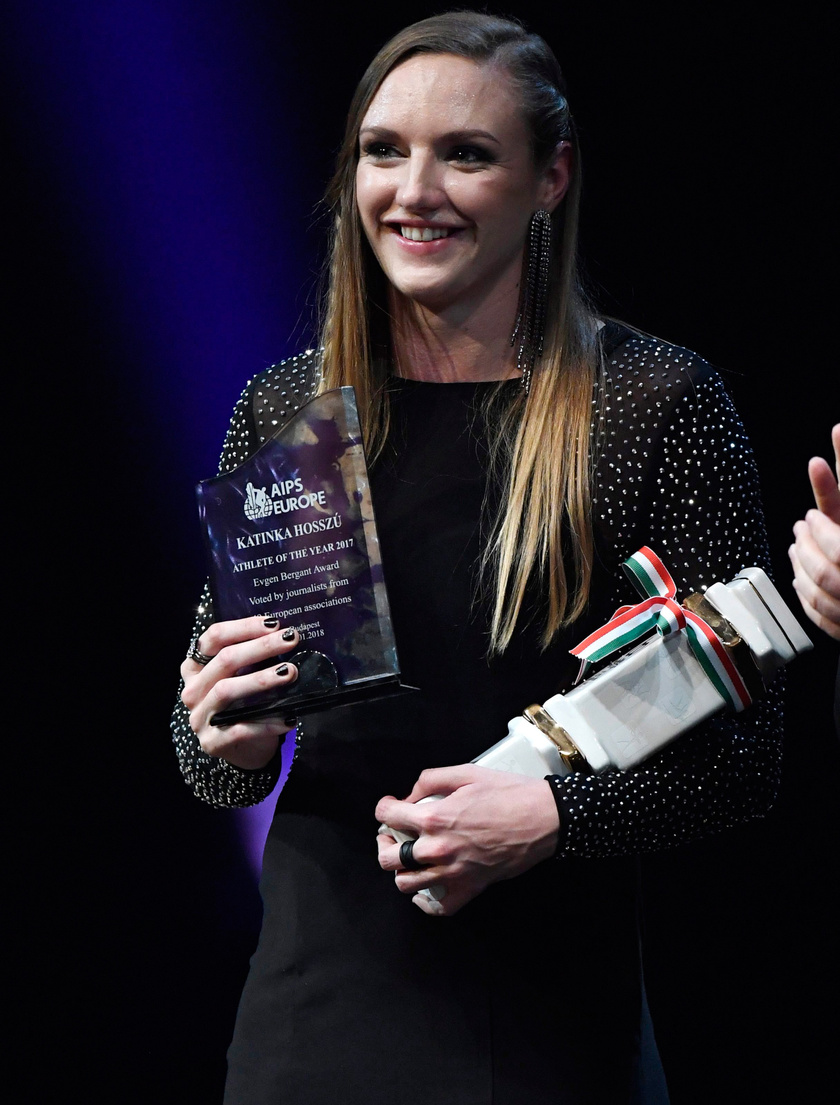 Hosszú Katinkát hatodszorra választották az év legjobb női sportolójának.