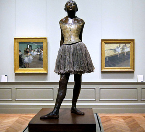 Degas: A balerina