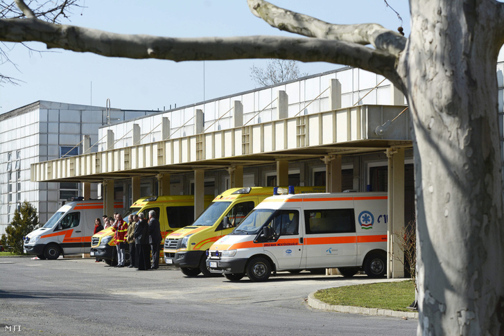 2015. március 17. A megyei jogú vidéki városok közül utolsóként Szolnokon is átadták az Országos Mentőszolgálat (OMSZ) új mentésirányítási rendszerének helyi központját. Az uniós forrásból megvalósult fejlesztés mellett a szolnoki mentőállomás épülete és eszközállománya is megújult.