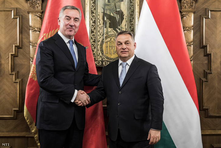 Orbán Viktor miniszterelnök (j) fogadja Milo Djukanovićit, a montenegrói Szocialisták Demokratikus Pártja elnökét, korábbi montenegrói államfőt és miniszterelnököt az Országházban 2018. január 25-én