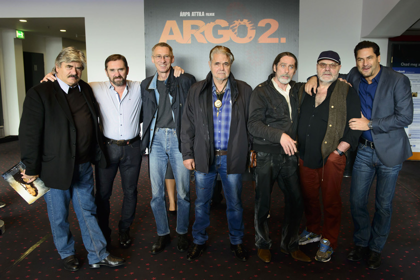 Árpa József, Kiss József, Bán János, Oszter Sándor, Bicskey Lukács, Kovács Lajos és Árpa Attila az Argo 2 sajtótájékoztatóján 2014 októberében.