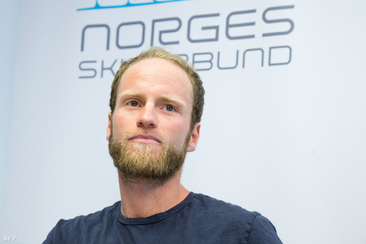 Martin Jönsrud Sundby 2016-ban az eltiltással kapcsolatban szervezett sajtótájékoztatón