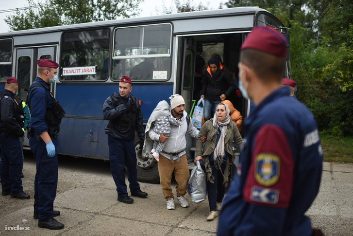 Magyarországra érkezett menekültek (archív kép, 2015)