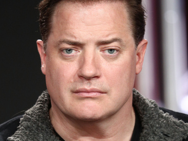 Állítólag csak véletlenül dugta az ujját Brendan Fraser fenekébe az ex Golden Globe-elnök