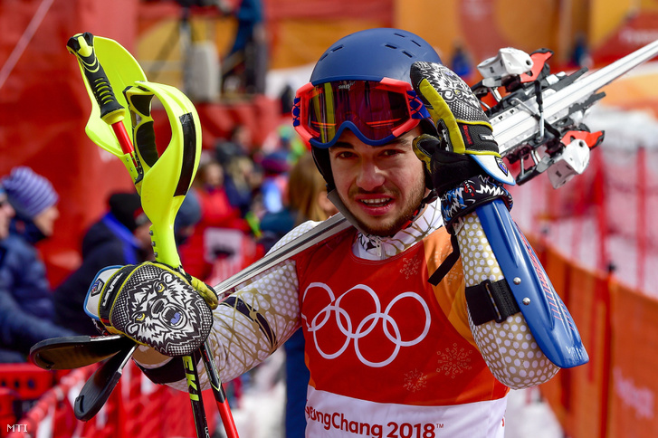 Kékesi Márton az alpesi sízők csapatversenye után a phjongcshangi téli olimpián az Alpensia Sport Parkban 2018. február 24-én.