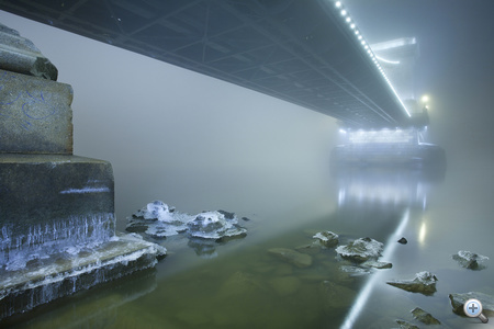 Magyar Nemzeti Múzeum által felajánlott díjat nyert:  oban dorg: ködfény című képe