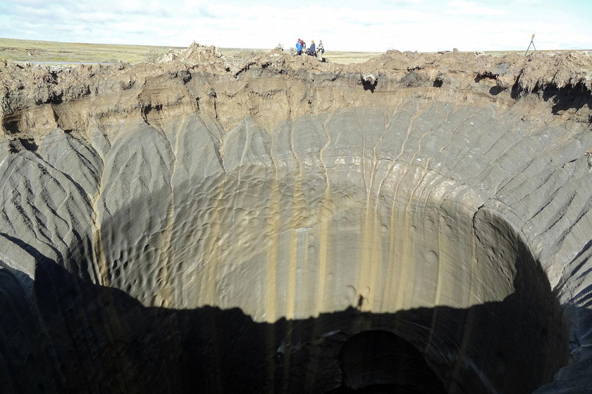 Az eleinte rejtélyes furcsaságként kezelt kráterek a Jamal-Nyenyec autonóm régióban bukkantak fel a Bovanenkovszkoje nevű gázmező területén, ahol azóta behatóan vizsgálták keletkezésüket.