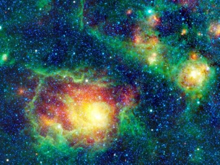 A Lagúna-ködnek (M8) a WISE űrteleszkóp infravörös felvételeiből összeállított mozaikképe.