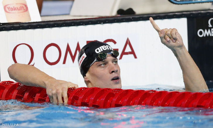 Gyurta Dániel, miután aranyérmet nyert a férfi 200 méteres mellúszás döntőjében a barcelonai vizes világbajnokságon 2013. augusztus 2-án.