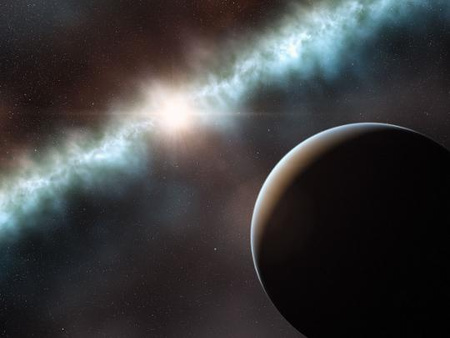 Fantáziarajz a T Cha fiatal csillagról és környezetéről. Az eredmények szerint a korong két részből áll, egy csillaghoz közeli gyűrűből és egy távolabbi részből. A kettő között egy széles pormentes rés található, melyben egy bolygószerű test - talán egy barna törpe, de valószínűbb, hogy egy valódi, formálódó bolygó - kering. [ESO/L. Calçada]
