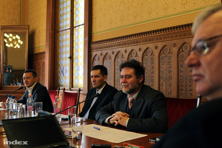 A parlament gazdasági bizottsága (Fotó: Barakonyi Szabolcs)