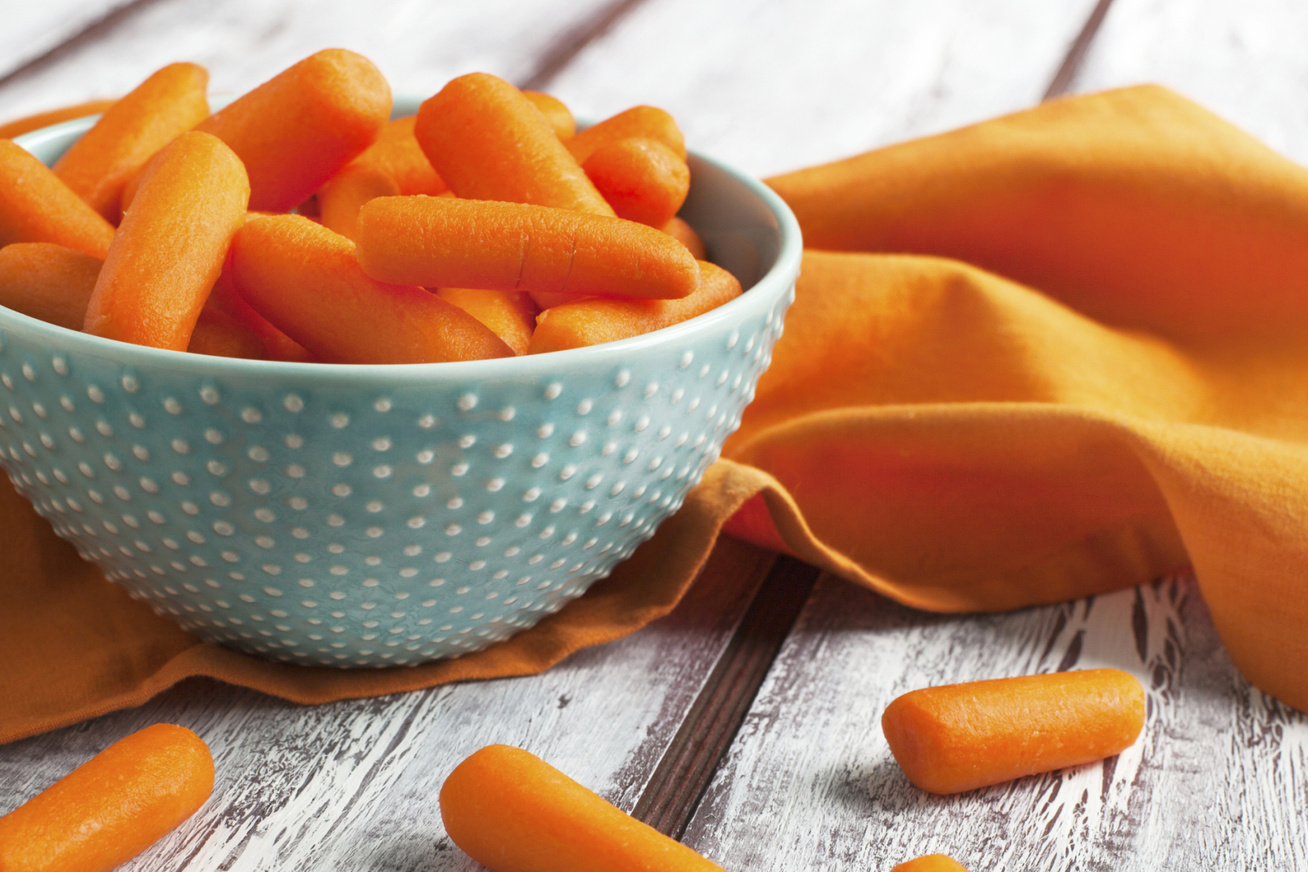 морковка. морковный 2. морковный 2. свежевыжатый морковный сок. красивая морковка.