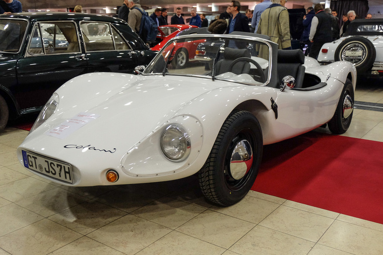 Colani GT (1961), Esseni ár: 25 000 euró/7,8 millió forint.Állapot: Bogár-vázon, új vizsgával
                        