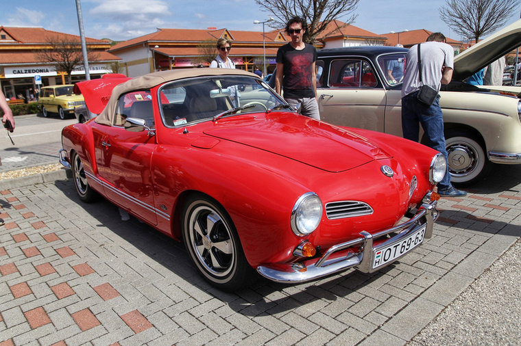 Elképesztően gyönyörű VW Karmann Ghia, még elképesztőbben gyenge motorokkal szerelve is nagy sikert aratott a maga korában