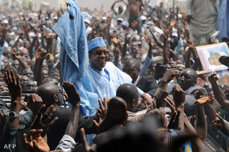 A Congress for Progressive Change elnökjelöltje, Mohammadu Buhari visszavonult tábornok