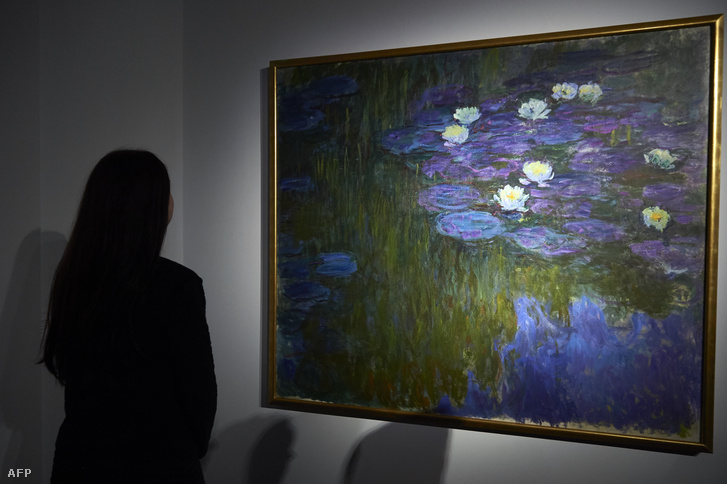 Claude Monet: Nympheas en fleur című képe az aukciót megelőző kiállításon