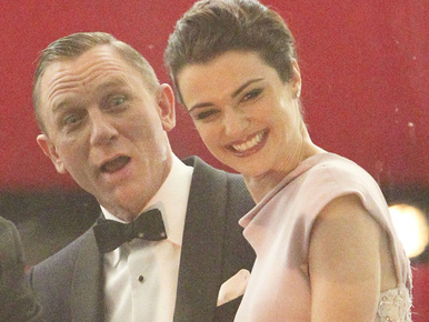 Daniel Craig lehajolt az apróért: megint James Bond lesz