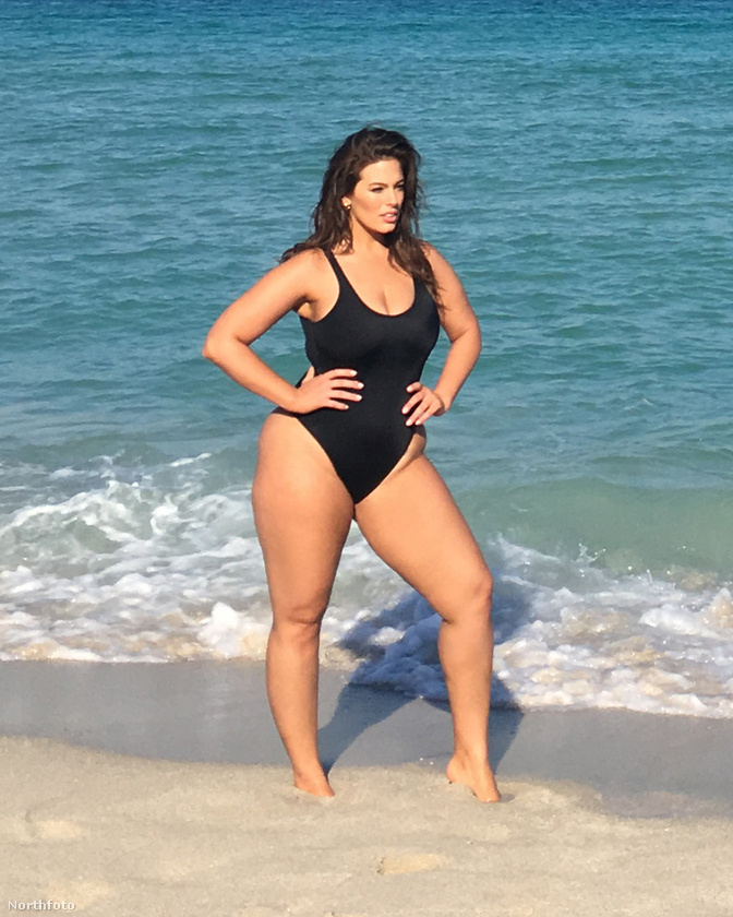 Persze nekünk nem nagyon kell magyarázni ezt a pozitív testkép nevű dolgot, hisz tavaly volt egy olyan nyári sorozatunk, hogy átlagos, de jó testű nők a strandon.Na, viszlát!