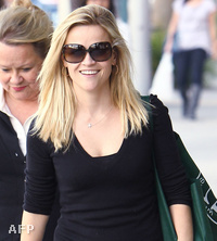 rwitherspoon120210 01