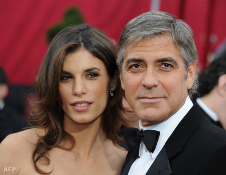 Clooney és barátnője