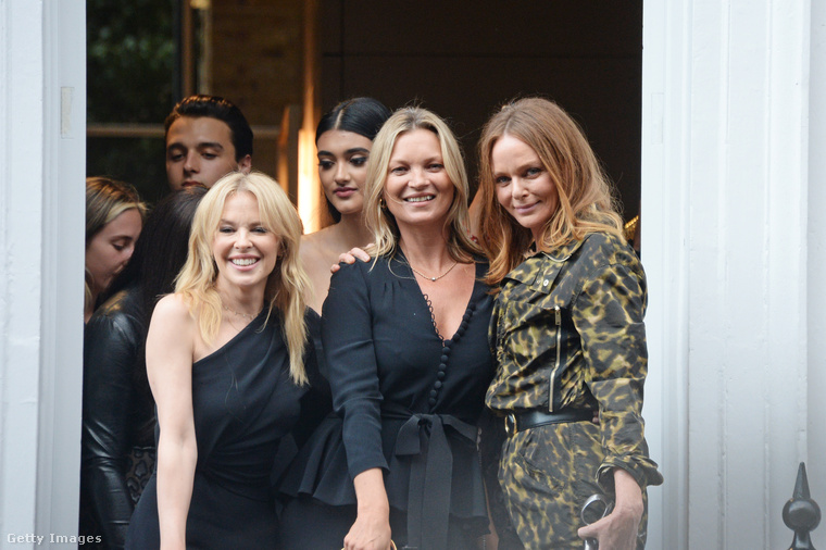 Azért nem semmi ez a fotó: Kylie Minogue, Kate Moss és Stella McCartney látható rajta