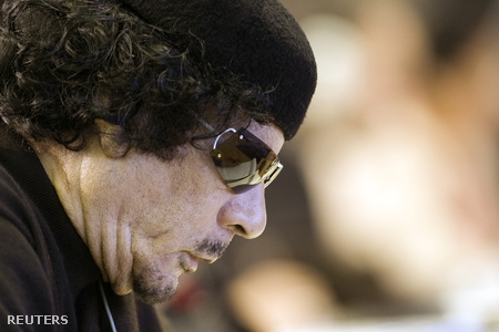 kadhafi portré lehajtott fej RTXQSOA