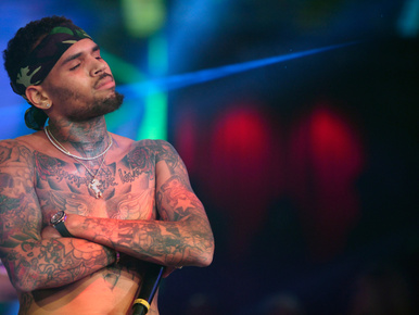 Letartóztatták Chris Brownt