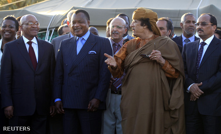Jacob Zuma dél-afrikai elnök, a kongói elnök, Kadhafi és mauritánia elnöke vasárnap Tripoliban