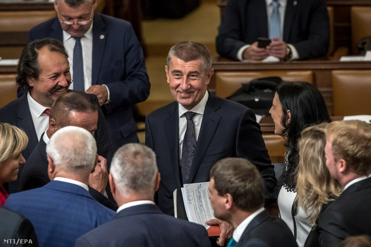 Andrej Babis cseh miniszterelnök (k)