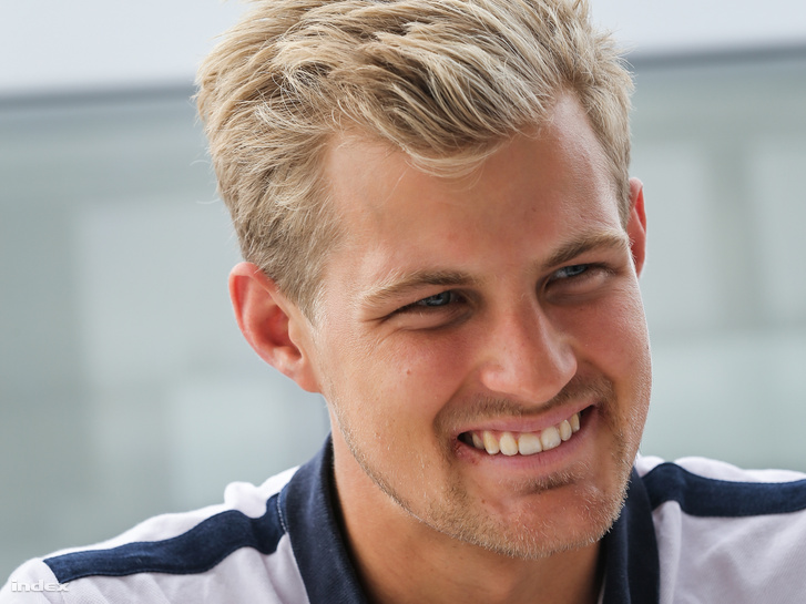 Marcus Ericsson a Sauber versenyzője, Leclerc csapattársa