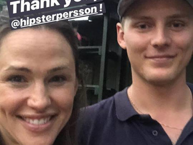 Stockholmnál egy férfi kimentett egy eltévedt kajakozót. Jennifer Garner volt az
