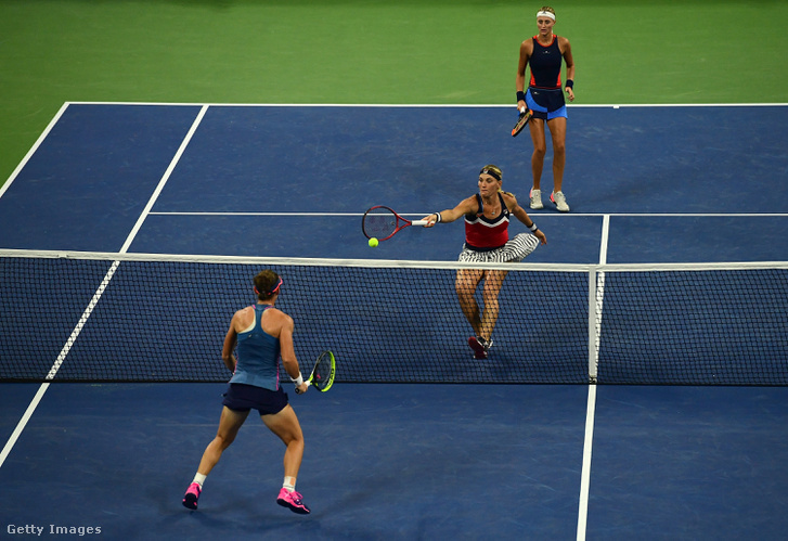 Babos Tímea (Magyarország) és Kristina Mladenovic (Franciaország) a női középdöntőben játszik Samantha Stosur (Ausztrália) és Shuai Zheng (Kína) kettős ellen. 2018.09.06.