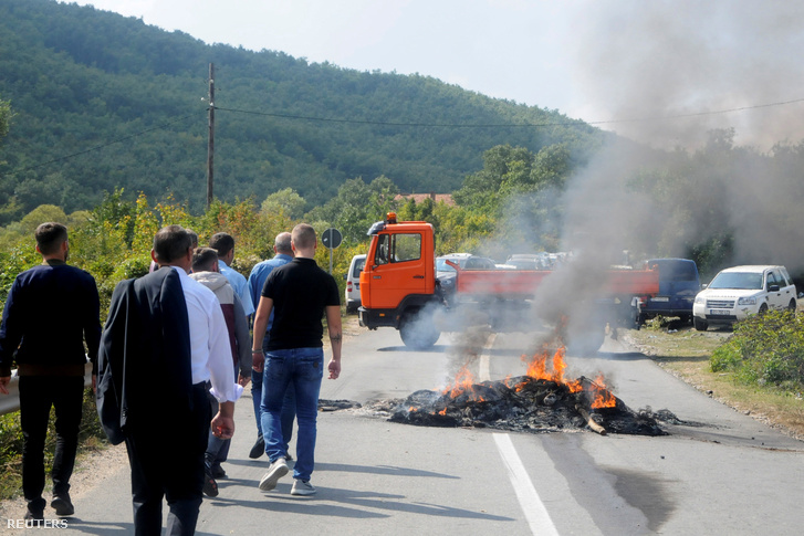 2018-09-09T103646Z 1341130648 RC18D7738D90 RTRMADP 3 SERBIA-KOSO