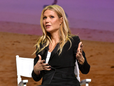 Gwyneth Paltrow leállt az alkohollal, így gyorsan ki is gyógyult a szülés utáni depressziójából