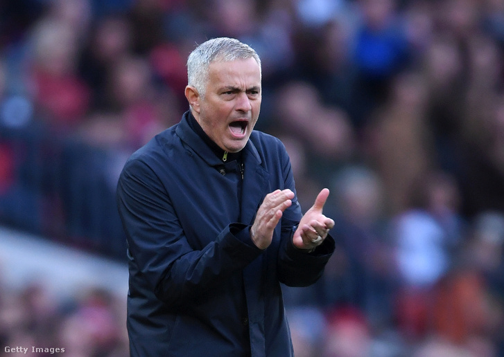 Jose Mourinho a Newcastle elleni meccsen.