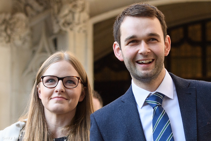 Amy és Daniel McArthur a pékség tulajdonosai, miután megnyerték a pert Gareth Lee ellenében. London, 2018. október 10-én