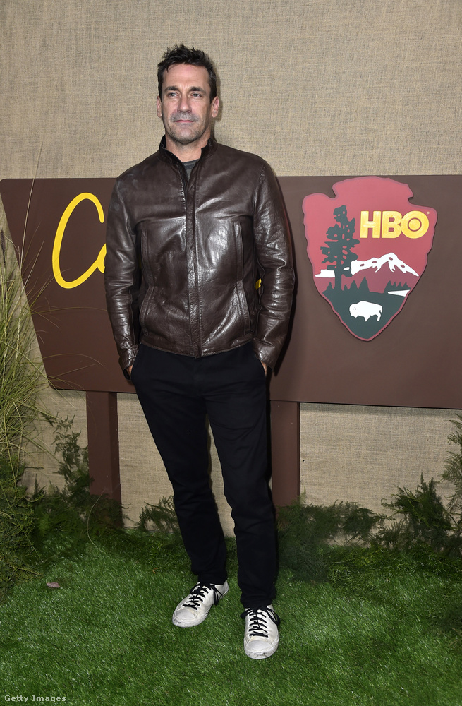 Bár a Campingben - az IMDb alapján - nem szerepel, Jon Hamm is megjelent a premieren.