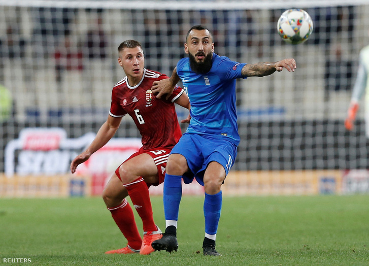 Kostas Mitroglou és Willi Orban a Nemzetek Ligája 3. fordulójában játszott Magyarország-Görögország mérkőzésen