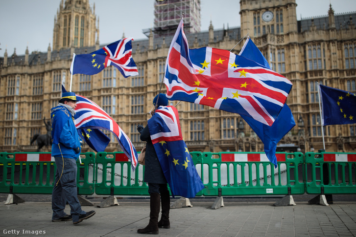 Brexit-ellenes tüntetők Londonban.